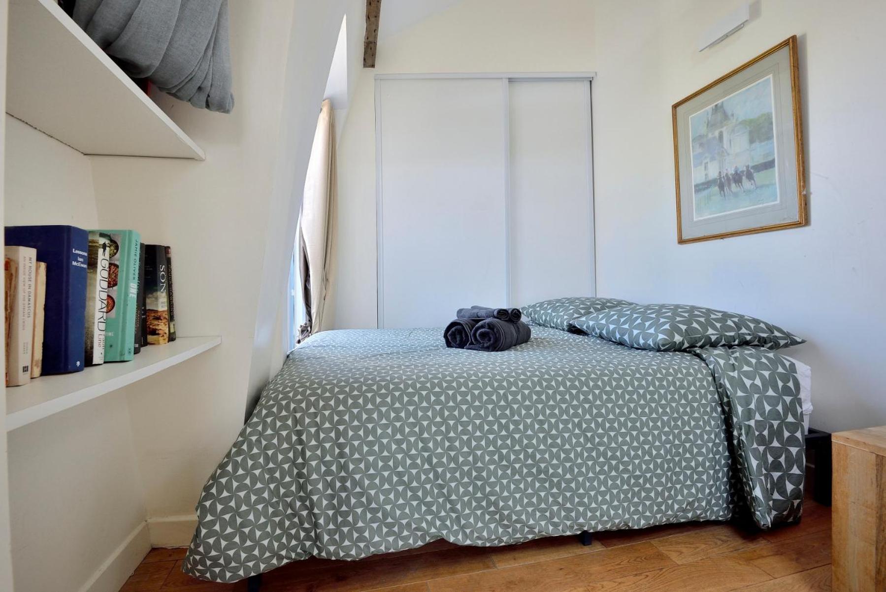 Stylish Attic Conversion Παρίσι Εξωτερικό φωτογραφία